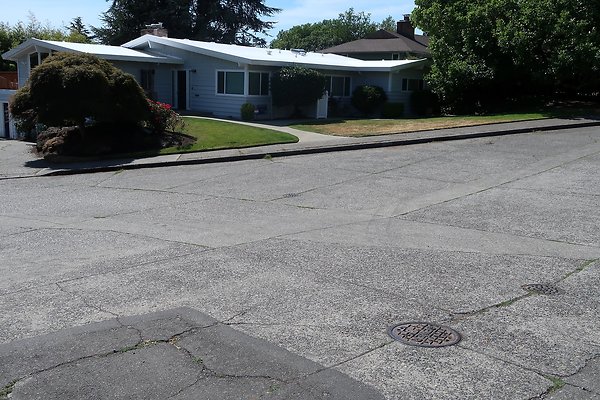 5760 S Hawthorn Rd Seattle House Ext - 8