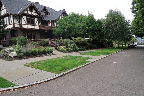 Capitol Hill Residential Streets 2025 - 11
