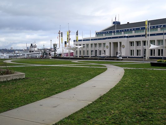 South Lake union park mohai - 95