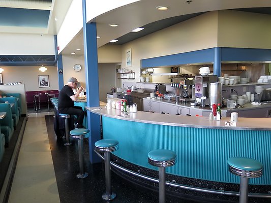 Bay cafe - 6