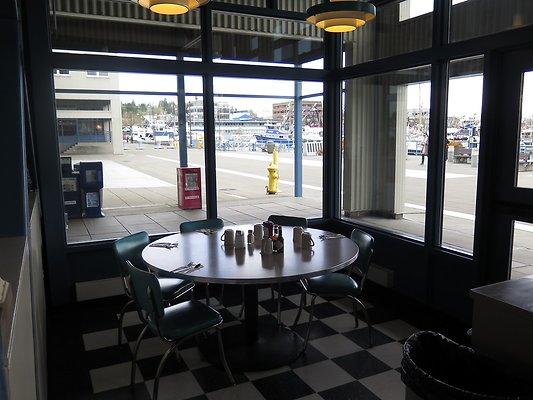 Bay cafe - 9