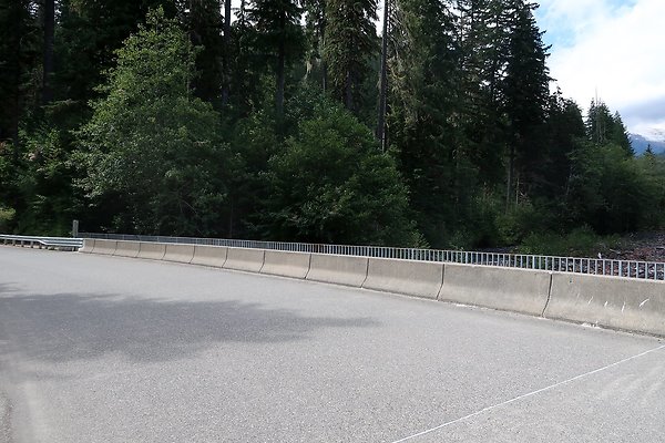 Baker Lake road 2025 - 16