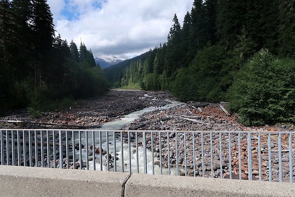 Baker Lake road 2025 - 22