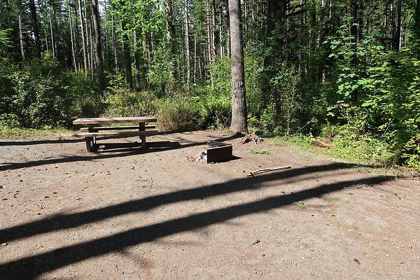 Horseshoe Cove Campground Baker Lake 2025 - 12