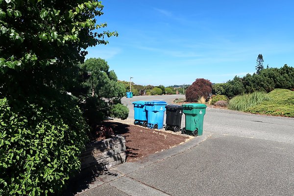 1569 NW 167th St Shoreline House - 41