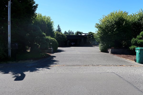 1569 NW 167th St Shoreline House - 46