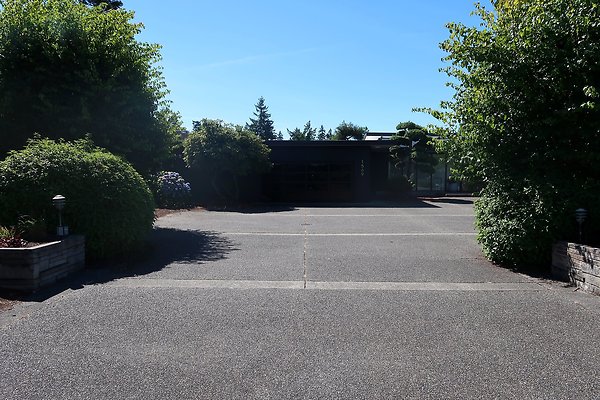 1569 NW 167th St Shoreline House - 4