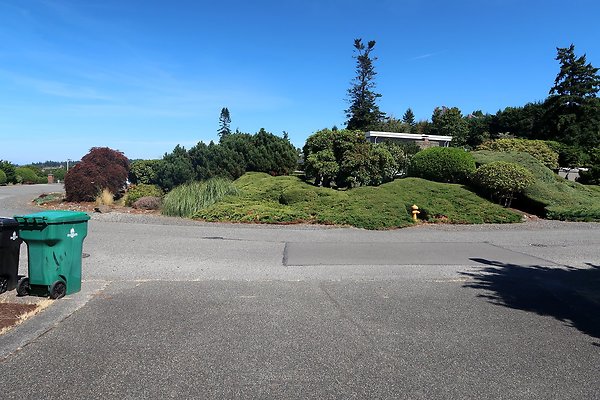 1569 NW 167th St Shoreline House - 42