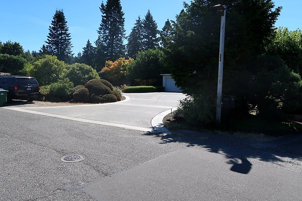 1569 NW 167th St Shoreline House - 45