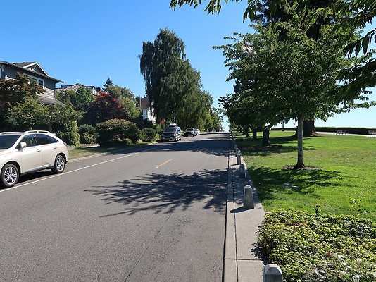 Grand Ave Park Everett Residential Streets - 15