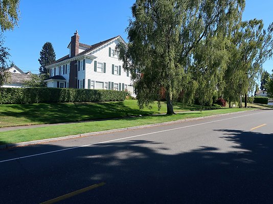 Grand Ave Park Everett Residential Streets - 30