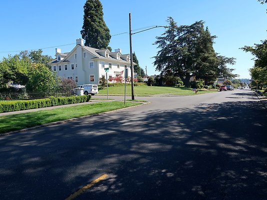 Grand Ave Park Everett Residential Streets - 43