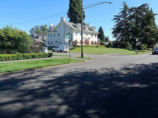 Grand Ave Park Everett Residential Streets - 49