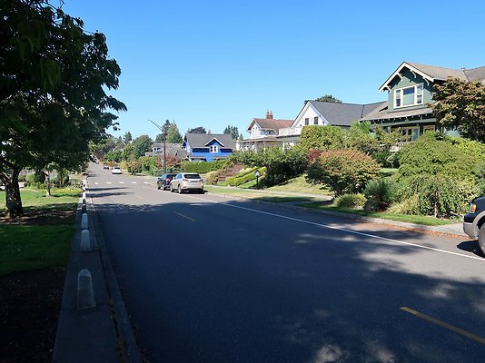 Grand Ave Park Everett Residential Streets - 23