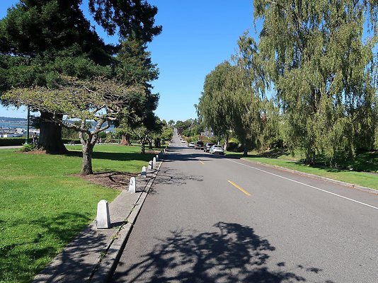 Grand Ave Park Everett Residential Streets - 32