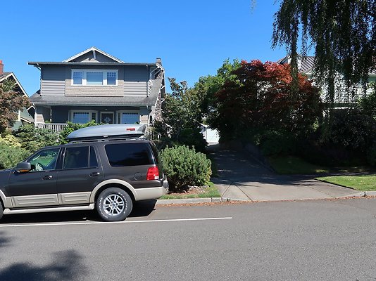 Grand Ave Park Everett Residential Streets - 25
