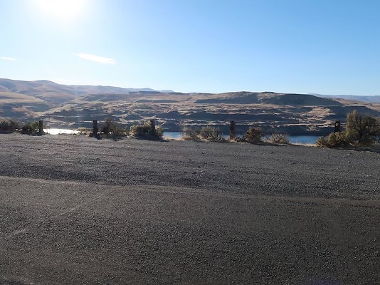 Vantage Road Viewpoint - 10