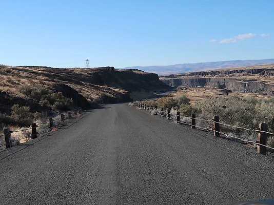 Frenchmans Coulee Feathers WDFW 2025 - 1